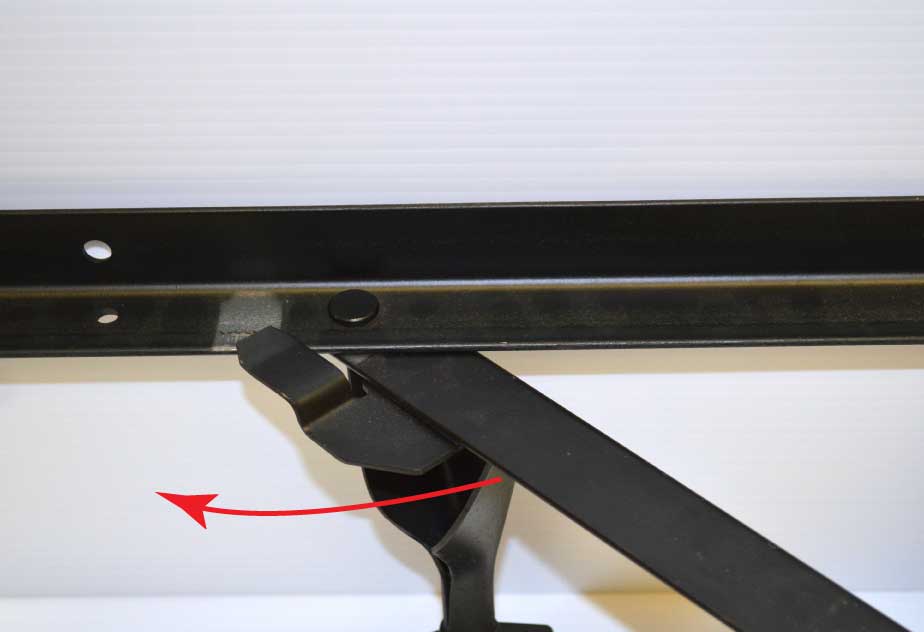 Step 1: spreading head and foot bars at a 90 degree angle