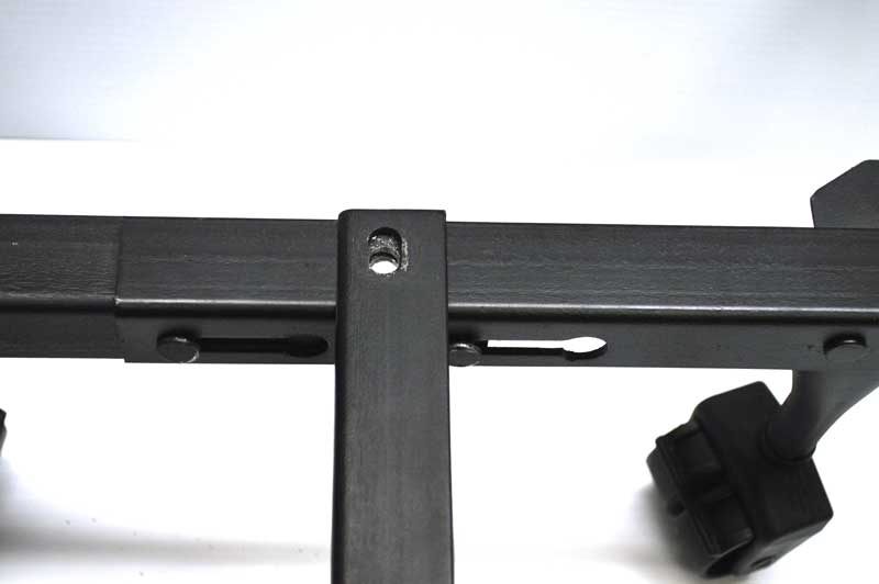 Step 4: installing the centre support with carriage bolts