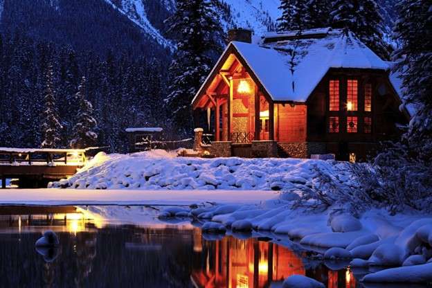 6 Cottage Decor Ideas for Modern Canadian Cabins